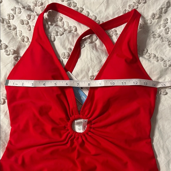 Cupshe Red Cutout Ring One-Piece Swimsuit NWT Medium Vacation Flirty Flattering - Picture 5 of 7
